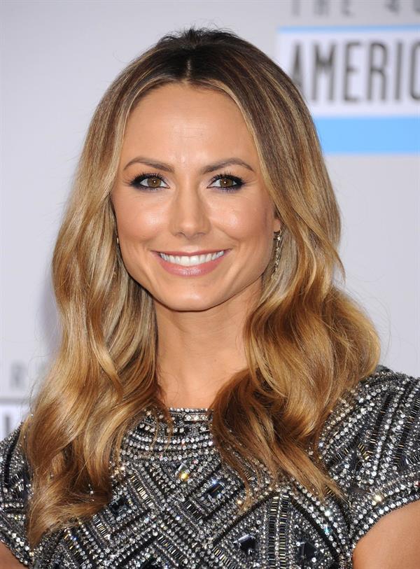 Stacy Keibler American Music Awards (November 18, 2012) 