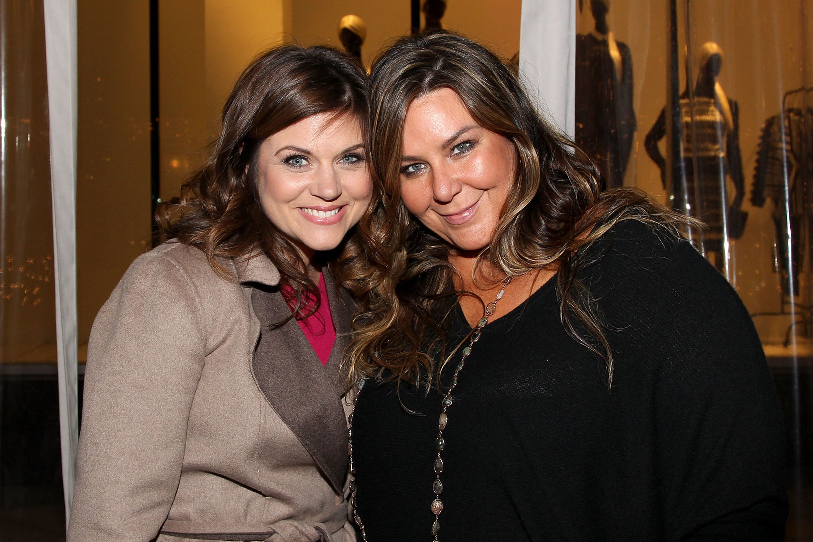 Tiffani Thiessen Opening Celebration Of Kimberly McDonald Los Angeles (Jan 10, 2013) 
