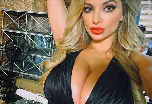Lindsey Pelas in a bikini taking a selfie