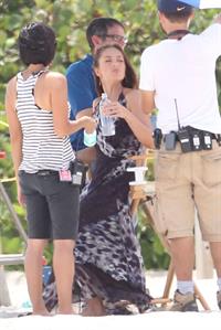 Minka Kelly films Charlie's Angels on a beach in Miami 02-09-11