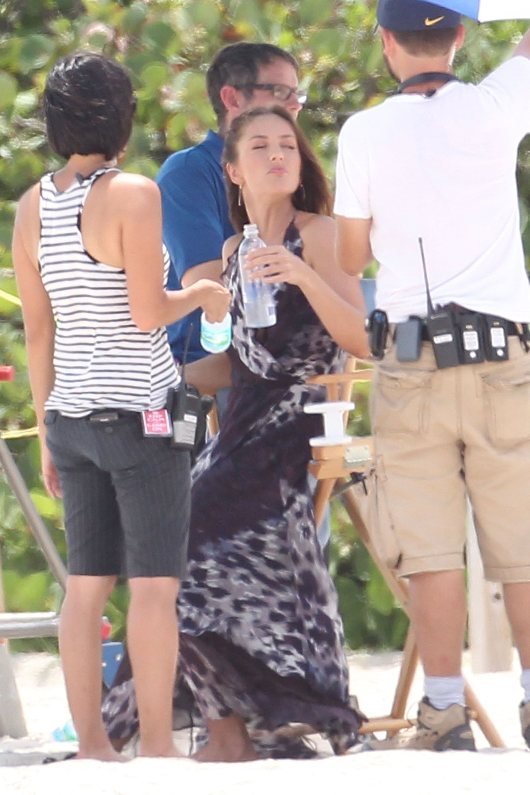 Minka Kelly films Charlie's Angels on a beach in Miami 02-09-11