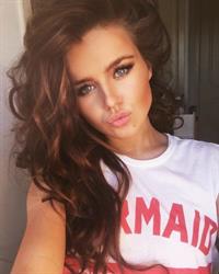 Rosie Mac taking a selfie