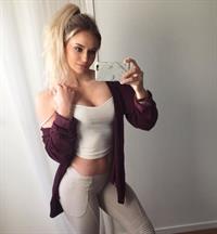 Anna Nyström taking a selfie