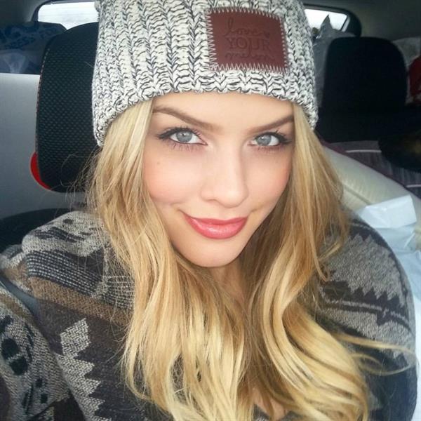 Marina Laswick taking a selfie