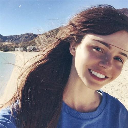 Anna Konchakovskaya taking a selfie