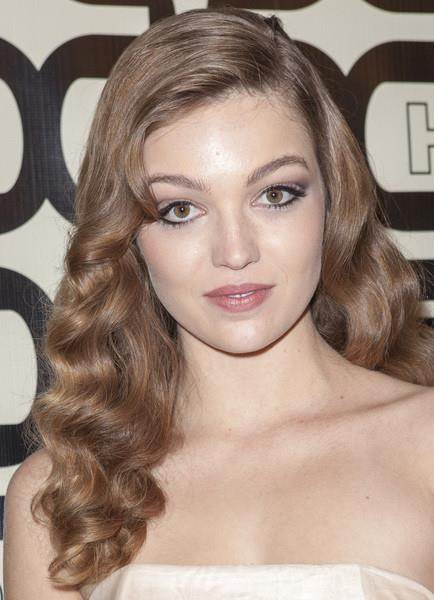 Lili Simmons