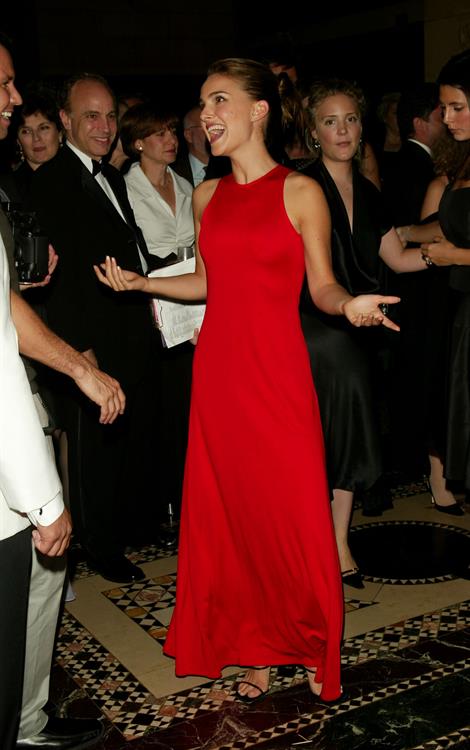 7th Annual National Arts Awards Dress by Isaac Mizrahi New York City, NY 10/07/02