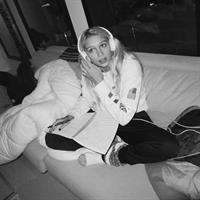 Cailin Russo taking a selfie