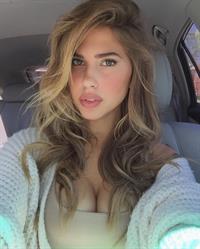 Kara del Toro taking a selfie
