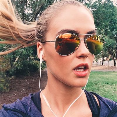 Stephanie Claire Smith taking a selfie