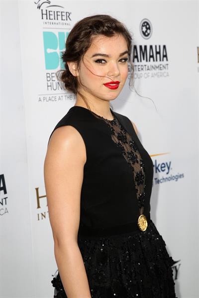Hailee Steinfeld 3rd Annual Beyond Hunger: A Place At The Table Gala August 22, 2014