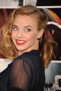 Kelli Garner at the premiere of If I Stay August 20, 2014
