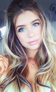 Alexandria DeBerry taking a selfie