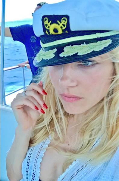 Katheryn Winnick taking a selfie