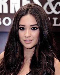 Shay Mitchell