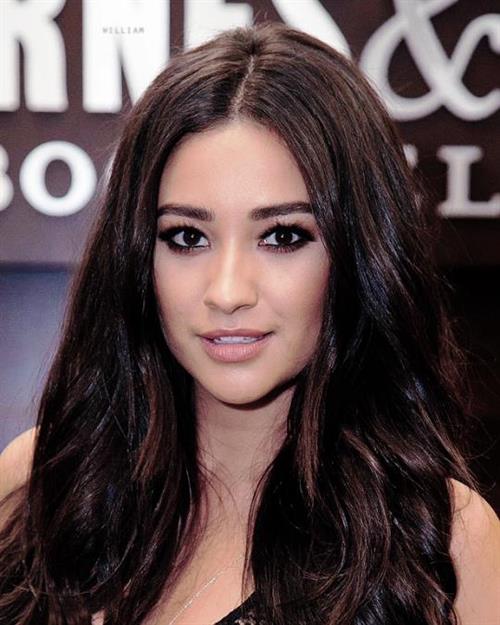Shay Mitchell