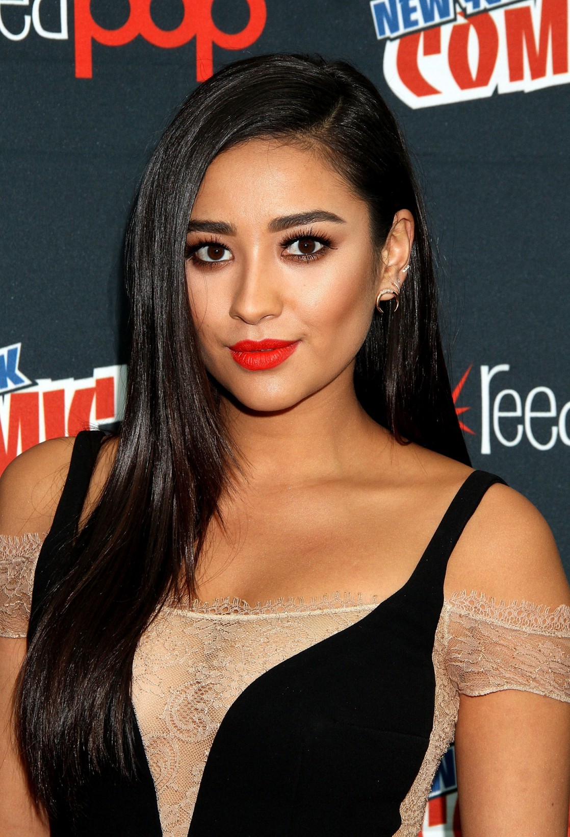 Shay Mitchell Pictures