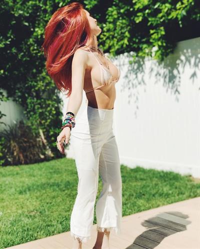 Bella Thorne