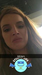Bella Thorne taking a selfie