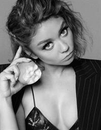 Sarah Hyland in lingerie