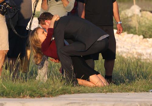 Natalie Portman On The Set Of Terrence Malick Film In Austin (10/10/12) 