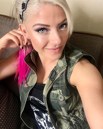 Alexa Bliss taking a selfie
