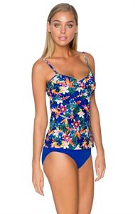 Elizabeth Turner in a bikini