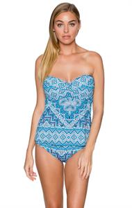 Elizabeth Turner in a bikini