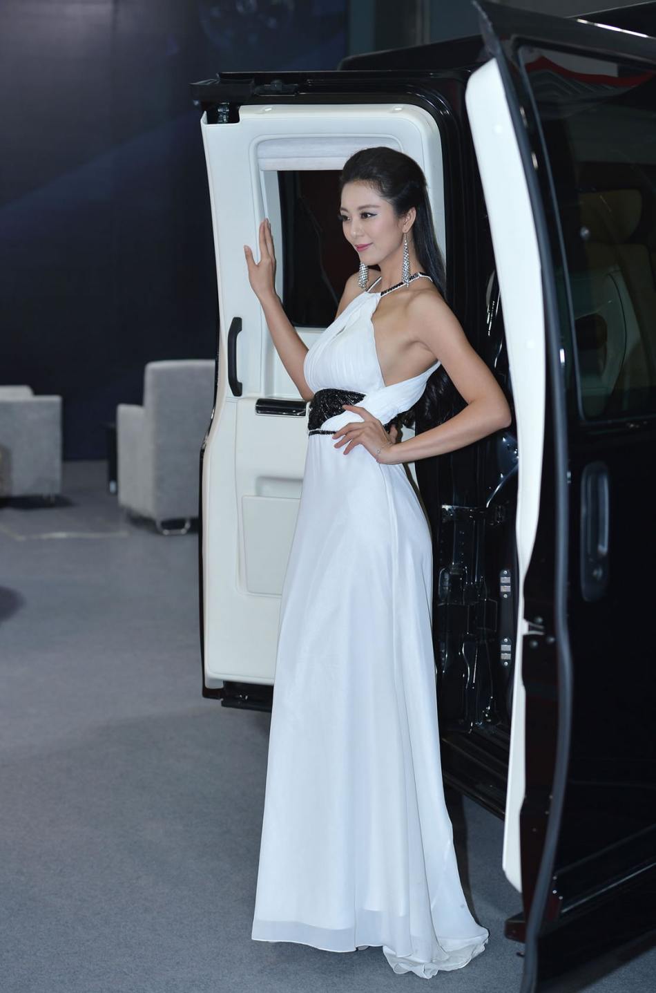 Ai Shang Zhen