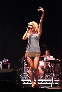 Pixie Lott Performs at the V Festival at Hylands Park in Chelmsford Day 2 - 19.08.2012