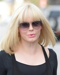 Rose McGowan - With new blond haristyle - Los Angeles - Dec. 4, 2012 