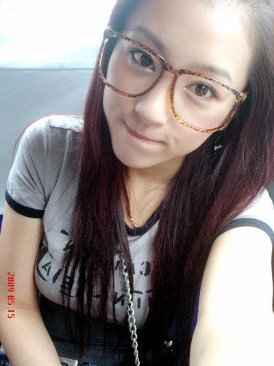 Hu Meng Yuan taking a selfie