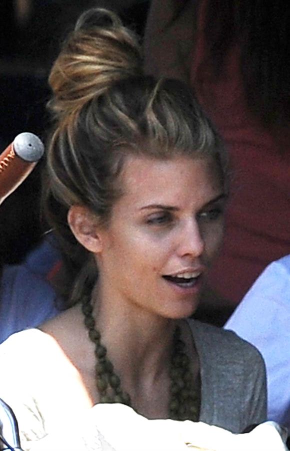 AnnaLynne McCords dress blew up to reveal her underwear in Venice, August 20, 2014