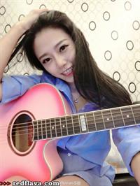 Luvian Ben Neng taking a selfie