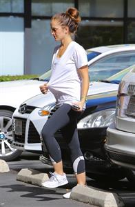 Minka Kelly at Earthbar in West Hollywood 11/9/12
