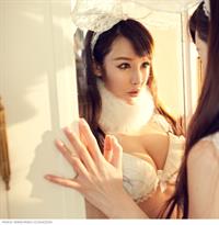 Shi Zi Jia in lingerie