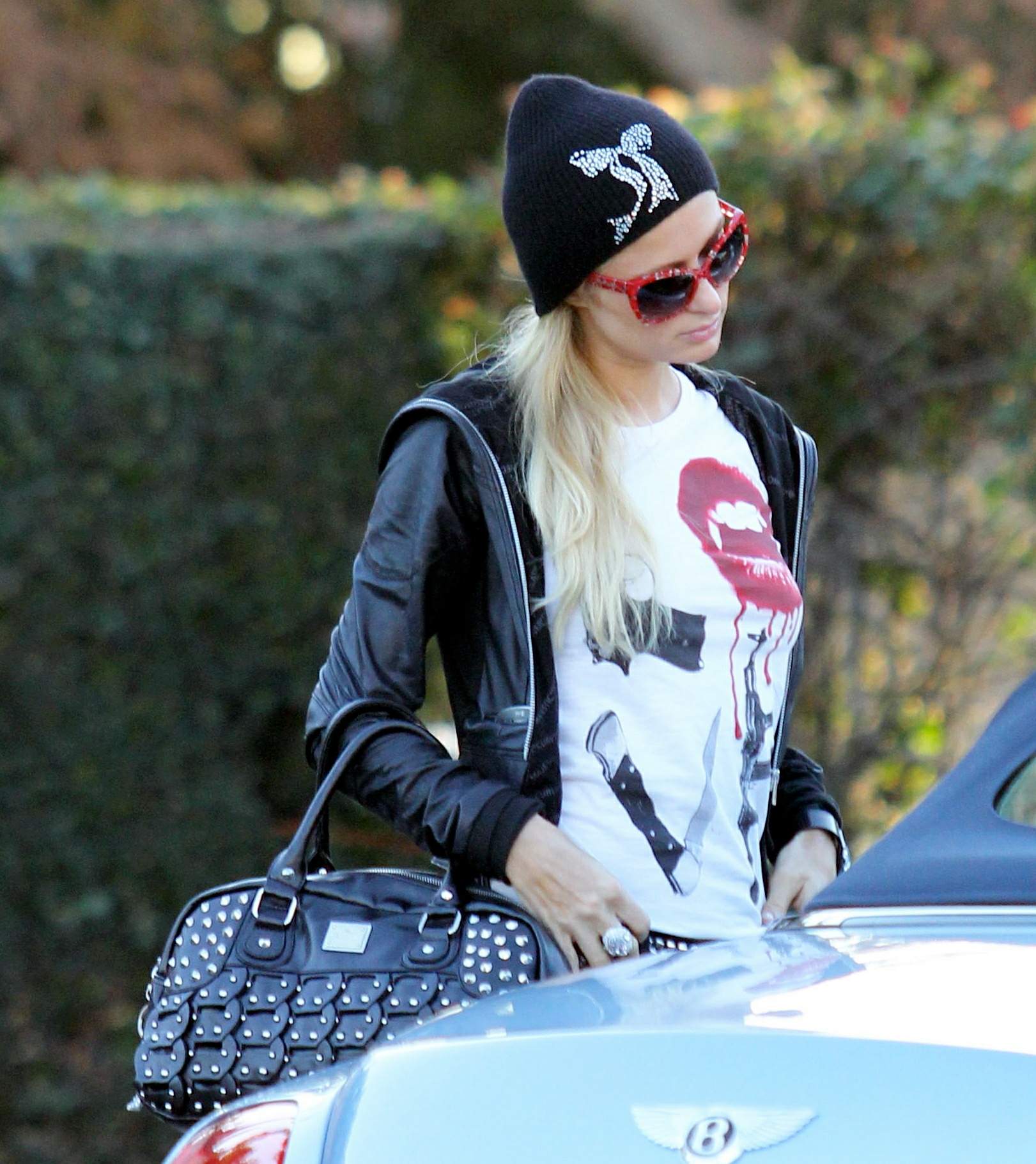 Paris Hilton Out and about in LA November 19, 2012  