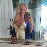 Abby Parece taking a selfie