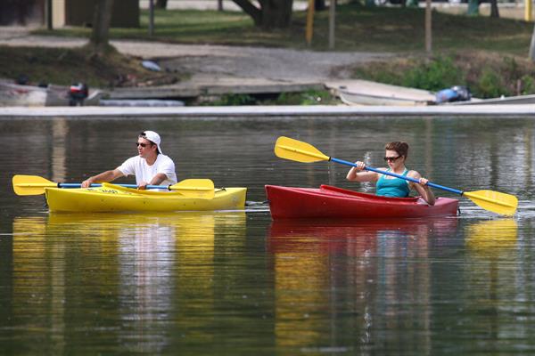 Aimee Teegarden kayaking in Ann Arbor on July 29, 2011 