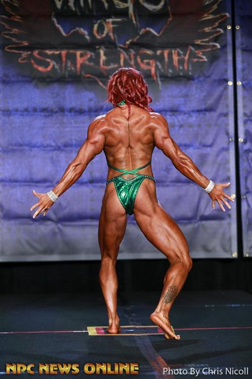 Katie M. Lee in a bikini - ass