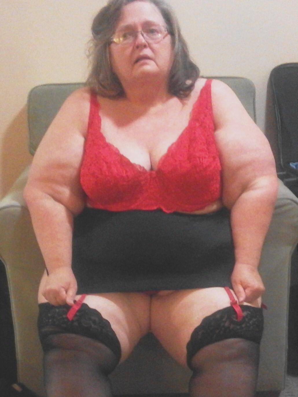 I love exposing myself in public and outdoors as these recent vacation pictures of me show. It gets me so turned on knowing that people are looking at me exposing myself.