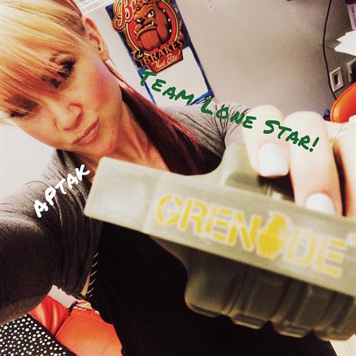 Amanda Michelle Folstad Ptak taking a selfie