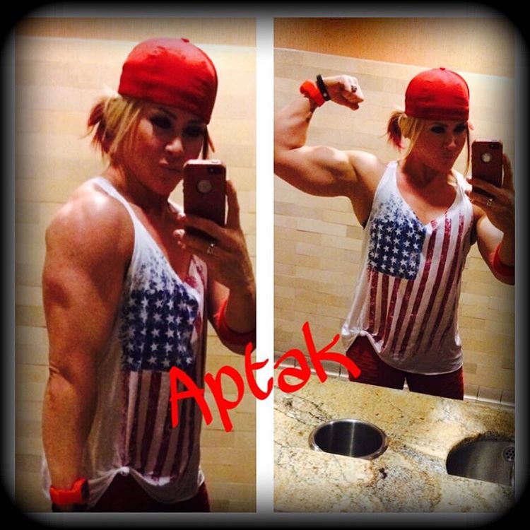 Amanda Michelle Folstad Ptak taking a selfie