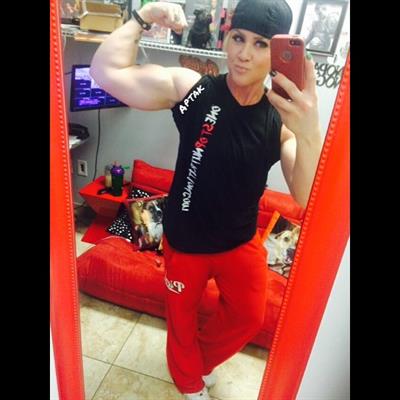 Amanda Michelle Folstad Ptak taking a selfie