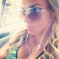 Minna Pajulahti taking a selfie