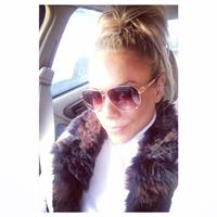 Minna Pajulahti Selfie Pictures Minna Pajulahti taking a selfie