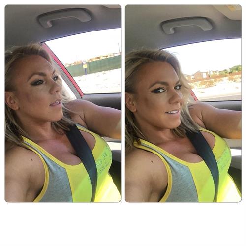 Minna Pajulahti taking a selfie