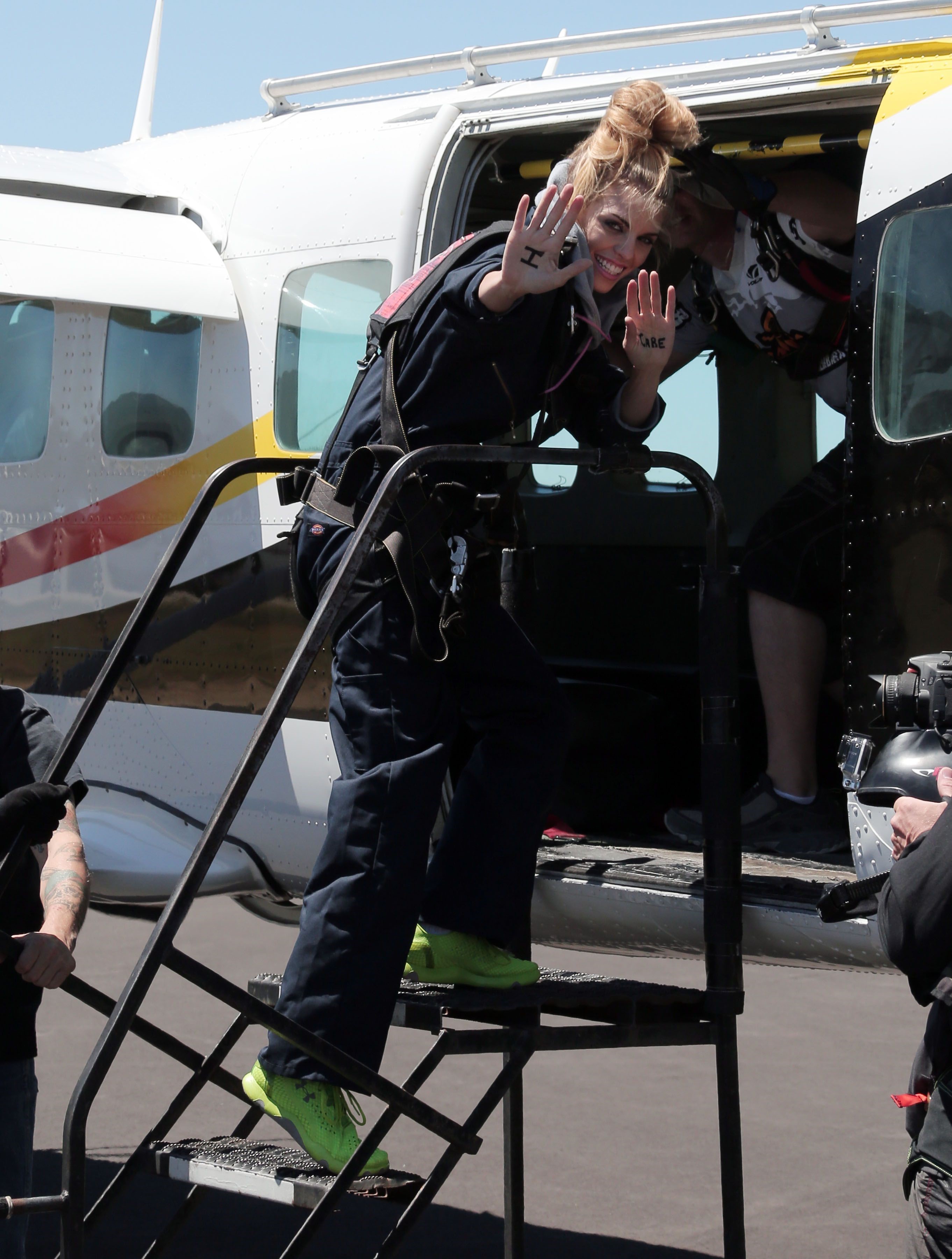 AnnaLynne McCord skydives from 18,000 feet at a charity event, Lompoc August 16, 2014