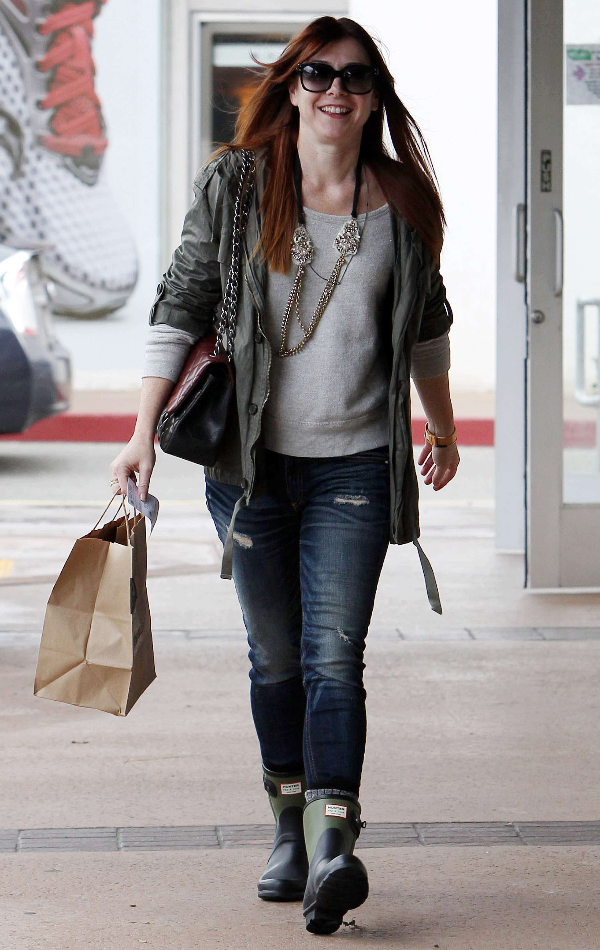 Alyson Hannigan Shopping in Brentwood (November 21, 2013) 