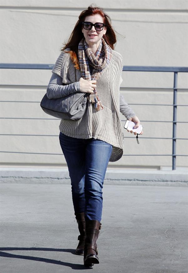 Alyson Hannigan running errands in Brentwood on November 05, 2011 
